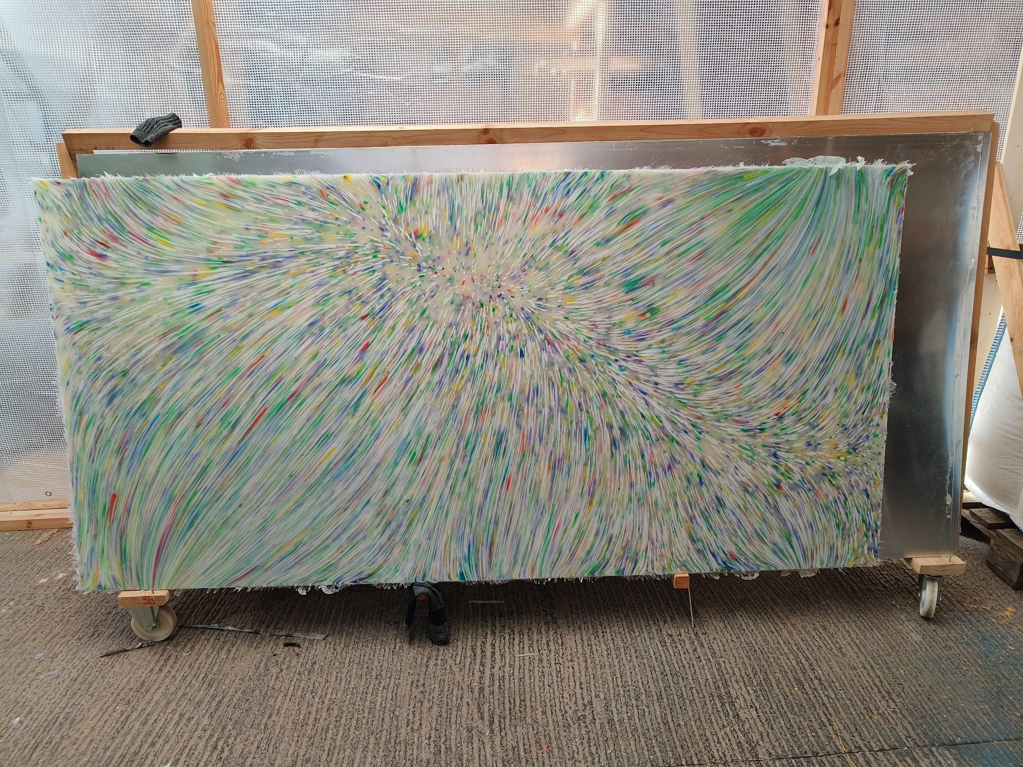 photo d'un panneau plastique multicolore